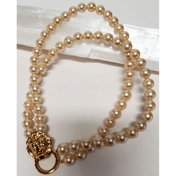 VTG KJL Avon Necklace Lion Head Clasp Faux Pearl 80's Kenneth J. Lane Signed - Picture 5 of 12